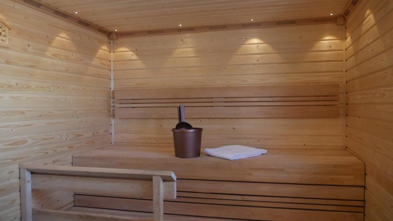 Hotel Golden Circle Suites Рованиеми Екстериор снимка